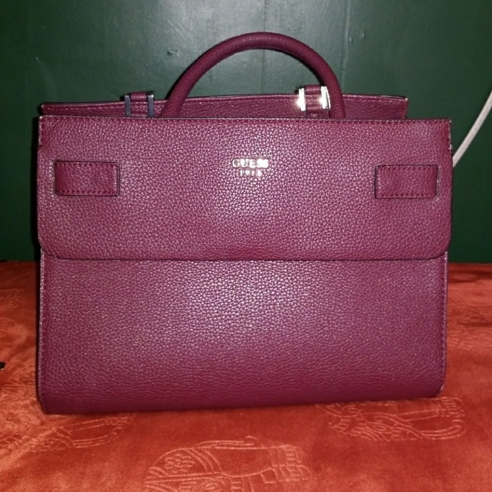 Guess purse